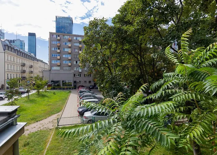 Heart Of Zielna By Renters شقة وارسو