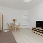 Appartement Heart Of Zielna By Renters *